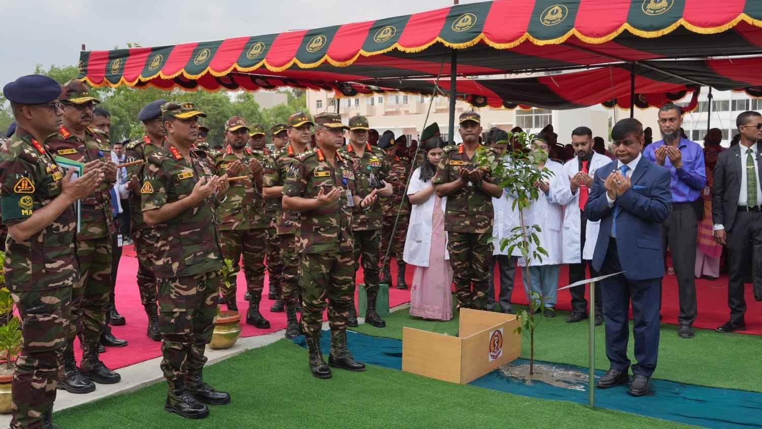 কুমিল্লায় আর্মি মেডিকেল কলেজের স্থায়ী ক্যাম্পাস উদ্বোধন