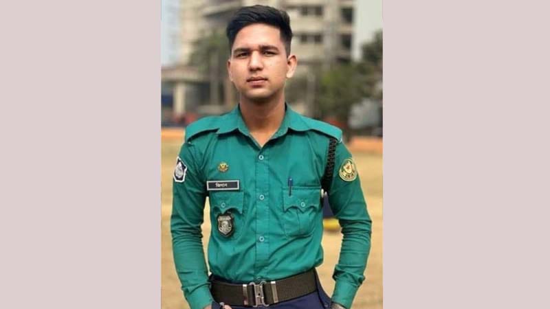 গফরগাঁওয়ে সিএনজি দুর্ঘটনায় পুলিশ সদস্য নিহত 
