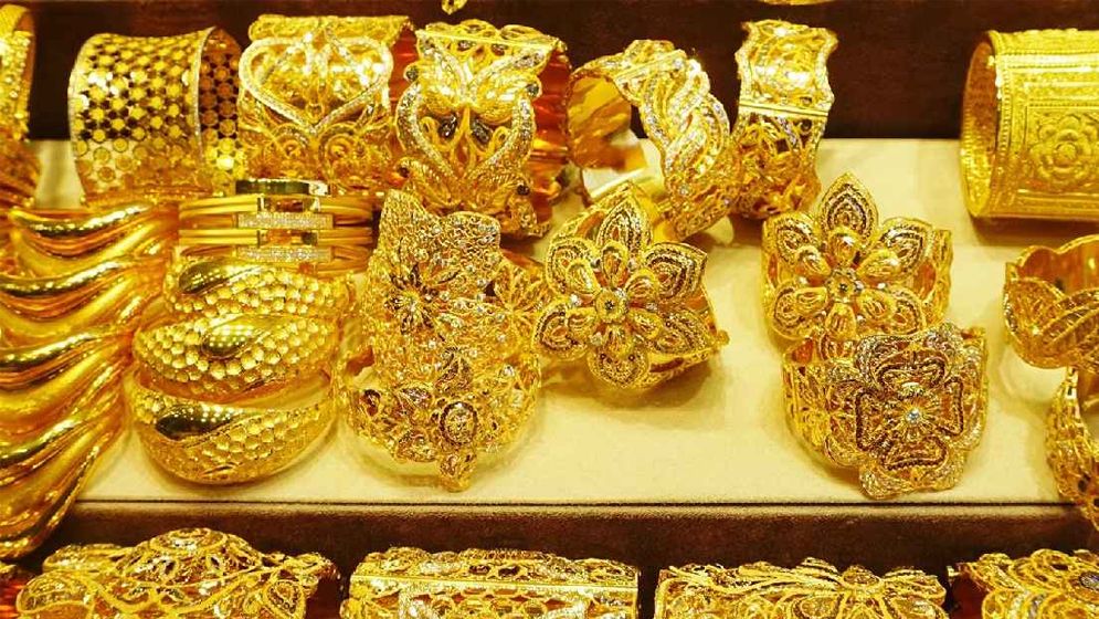 দেশে স্বর্ণের দামে ফের বড় পতন