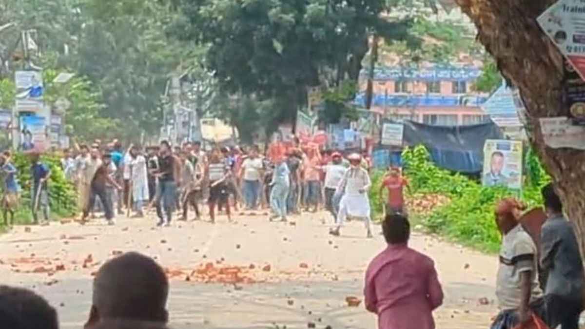 ব্রাহ্মণবাড়িয়ায় হজযাত্রীর লাগেজ নিয়ে সংঘর্ষ, আহত ১৫