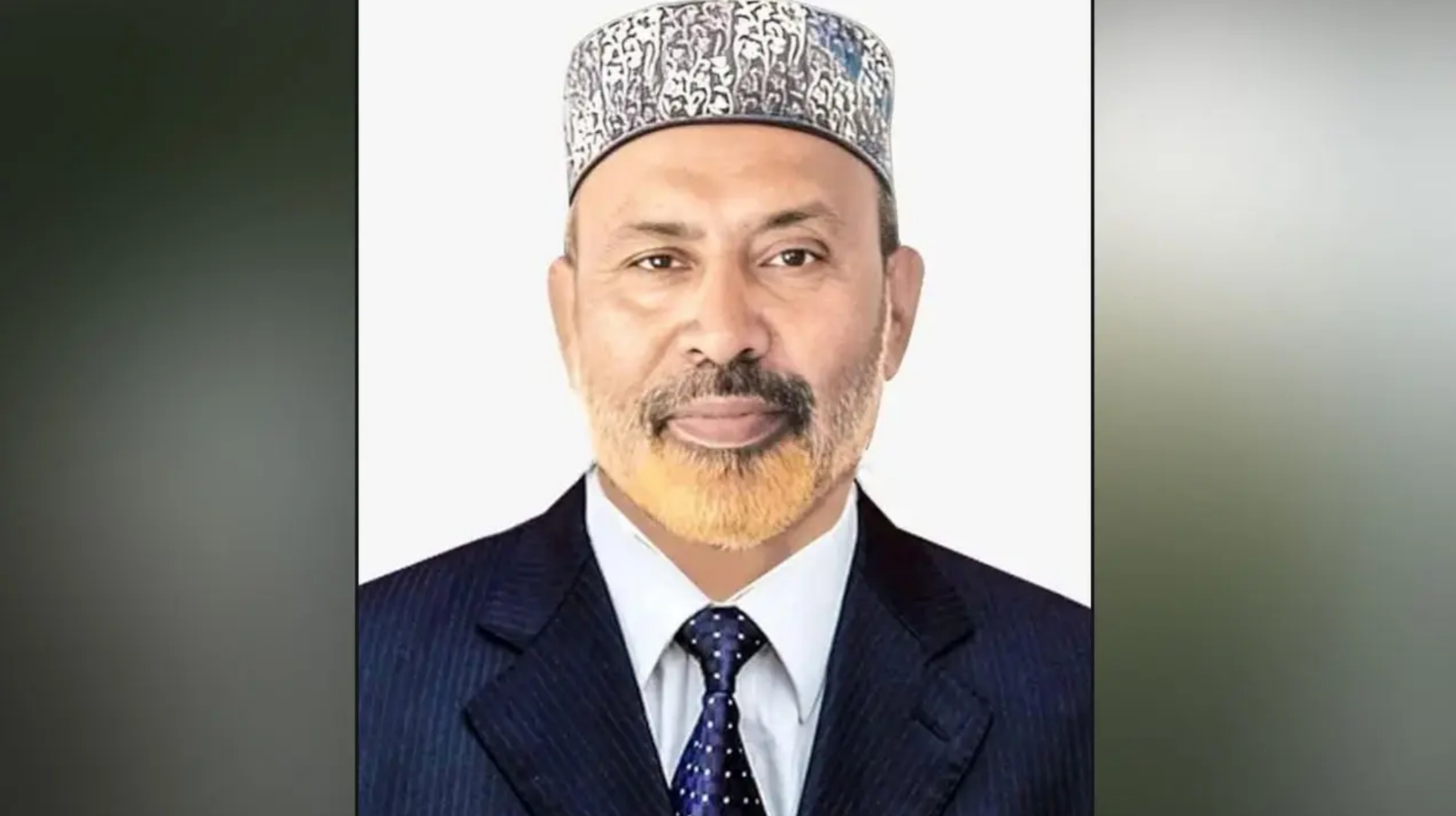 বাড়ির সামনে প্রকাশ্যে কুপিয়ে বিএনপি নেতা হত্যা