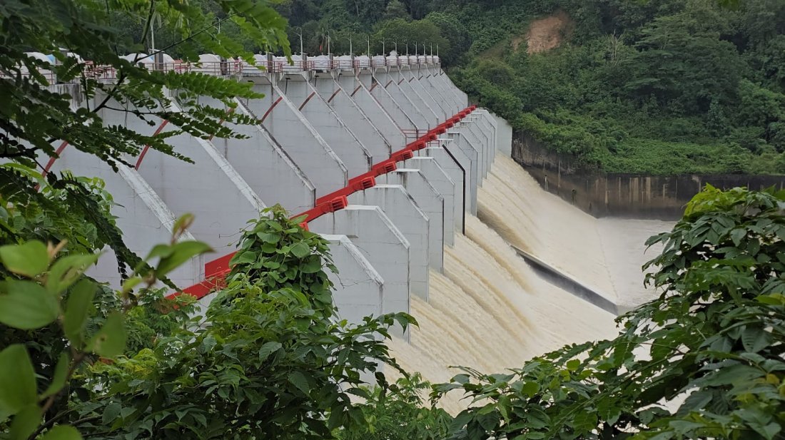 খুলে দেওয়া হলো কাপ্তাই বাঁধের ১৬টি জলকপাট