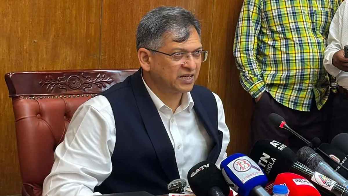 সাবেক রাষ্ট্রপতিকে গ্রেফতারের দাবি নিয়ে যা বলা হলো
