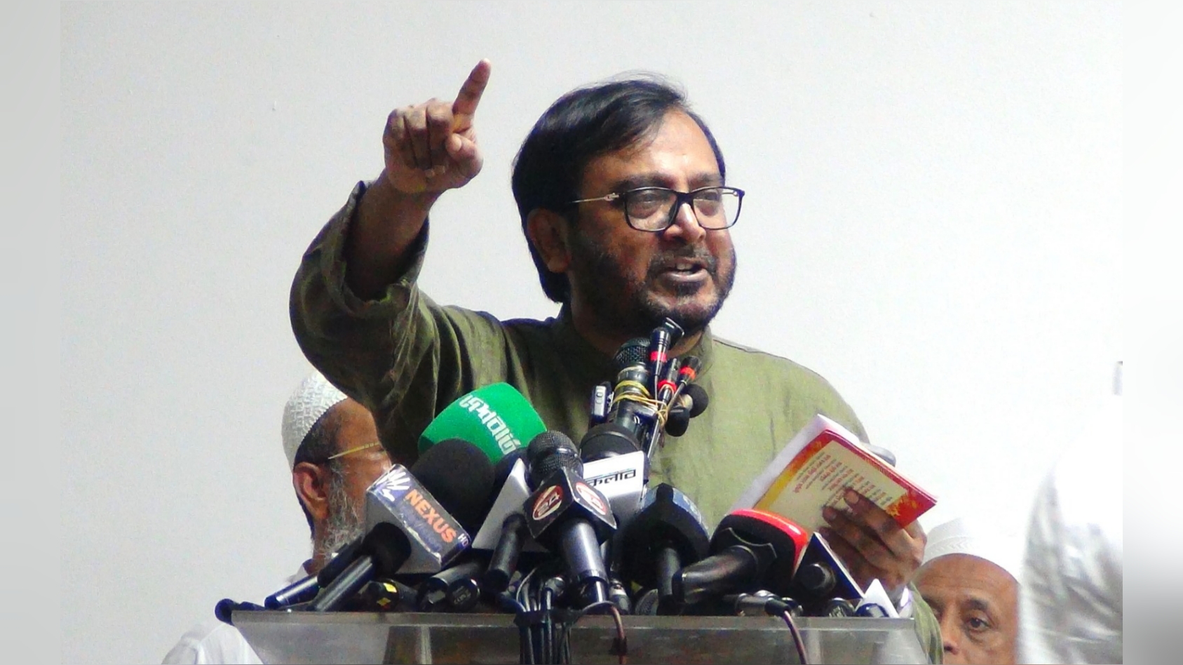 ৩১ দফার প্রতিশ্রুতি রক্ষা না করাই কি জুলাই সনদ পালনের নমুনা: মঞ্জু