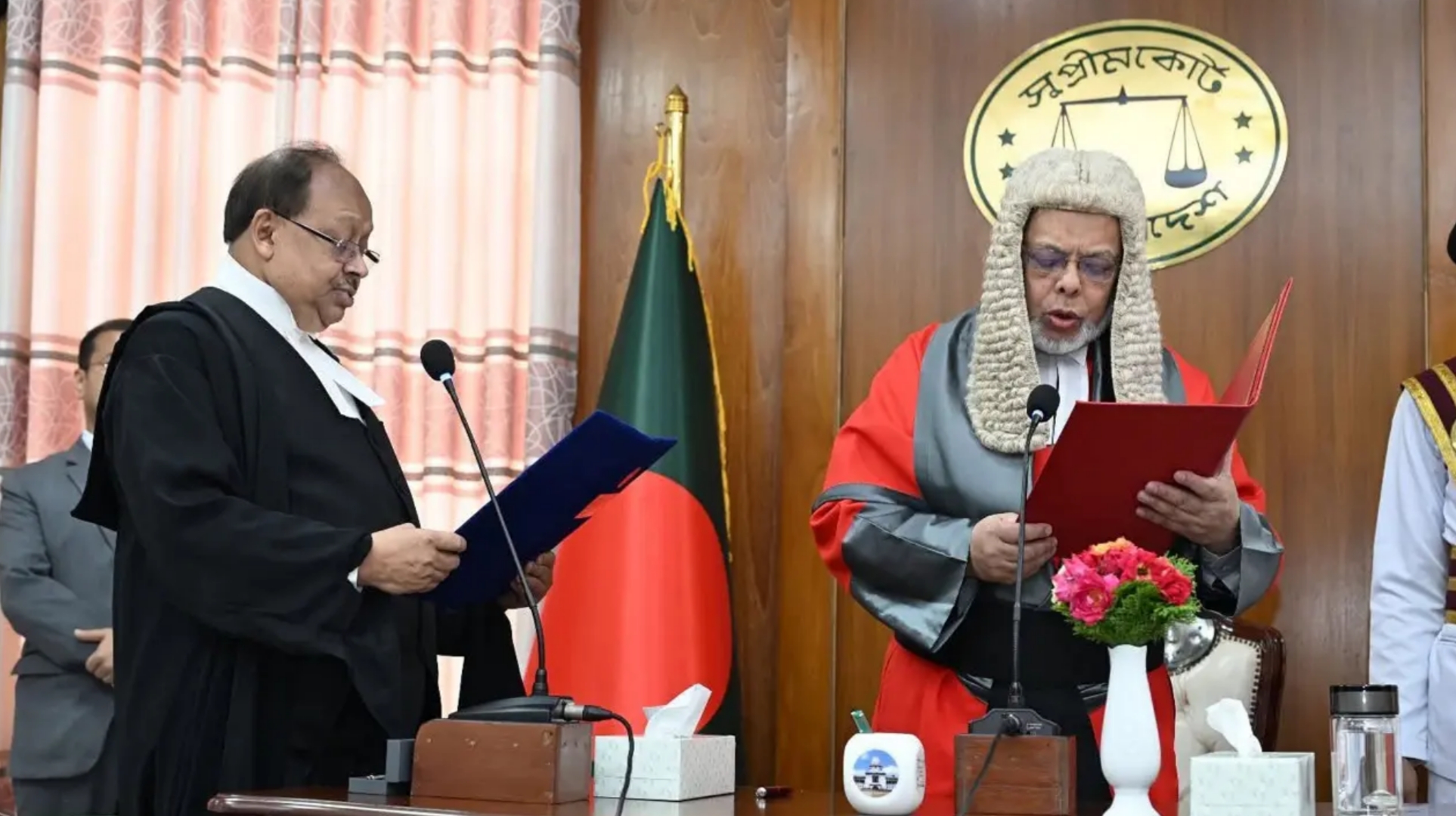 শপথ নিলেন আপিল বিভাগের নবনিযুক্ত বিচারপতি হাবিবুল গনি