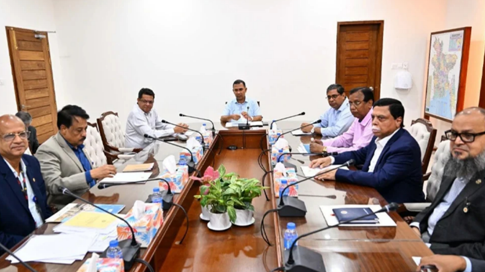 গুলশান-ধানমণ্ডি-নিকেতন লেকের দূষণ রোধে প্রধানমন্ত্রীর নির্দেশ