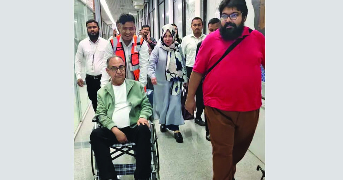 চিকিৎসা শেষে মালয়েশিয়া থেকে দেশে ফিরেছেন মির্জা আব্বাস