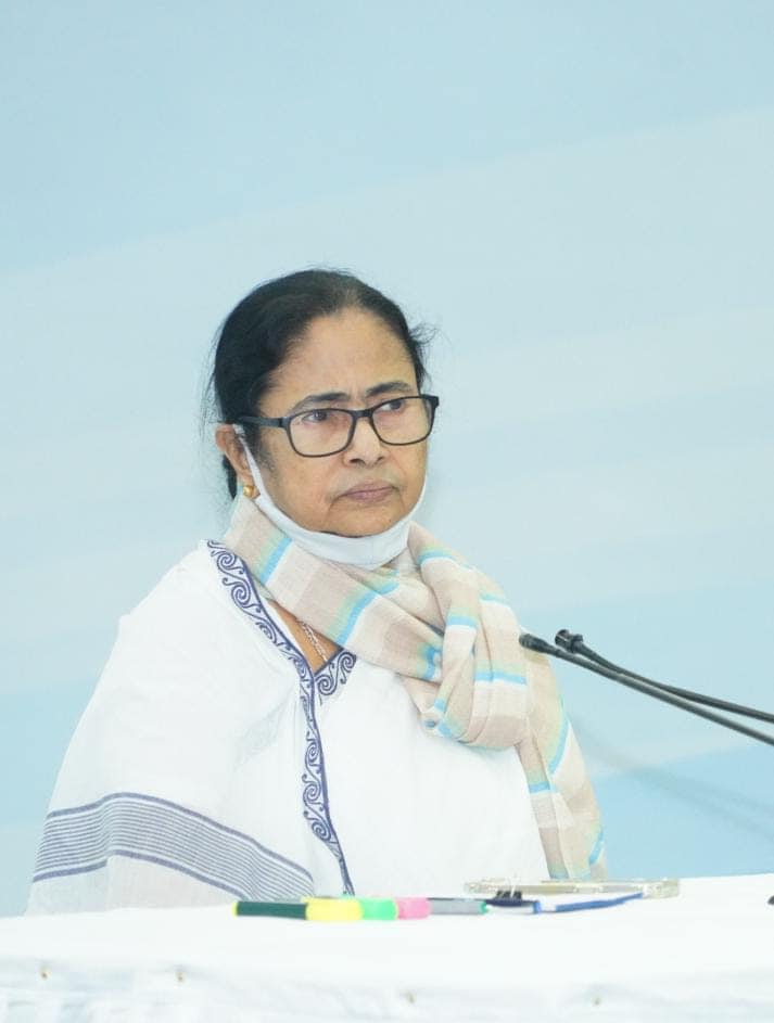 Bengal CM on Covid: আমরা এগোলেও দোষ, পিছোলেও দোষ, কিন্তু এ ভাবে কত দিন চলবে, লোকাল ট্রেন নিয়ে মমতা