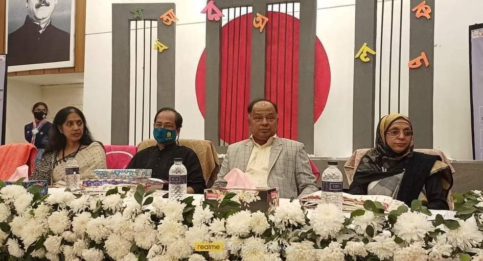 শহীদ দিবস উপলক্ষে তেজগাঁও কলেজে রচনা প্রতিযোগিতা অনুষ্ঠিত