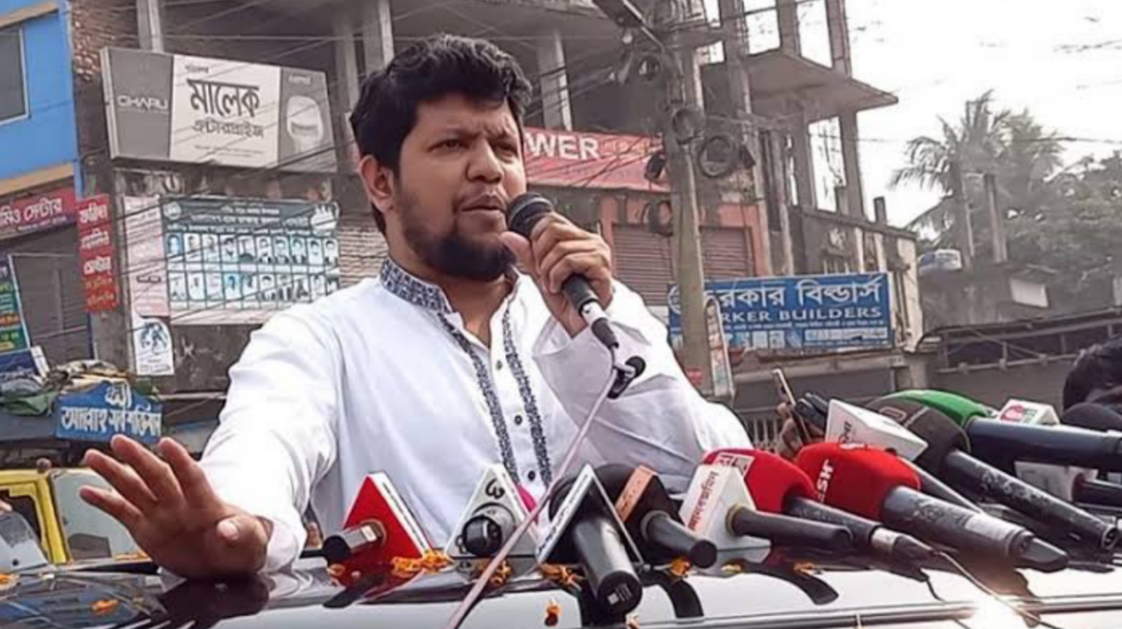 আওয়ামী লীগকে নির্বাচনে অংশ নিতে দেয়া হবে না : উপদেষ্টা মাহফুজ