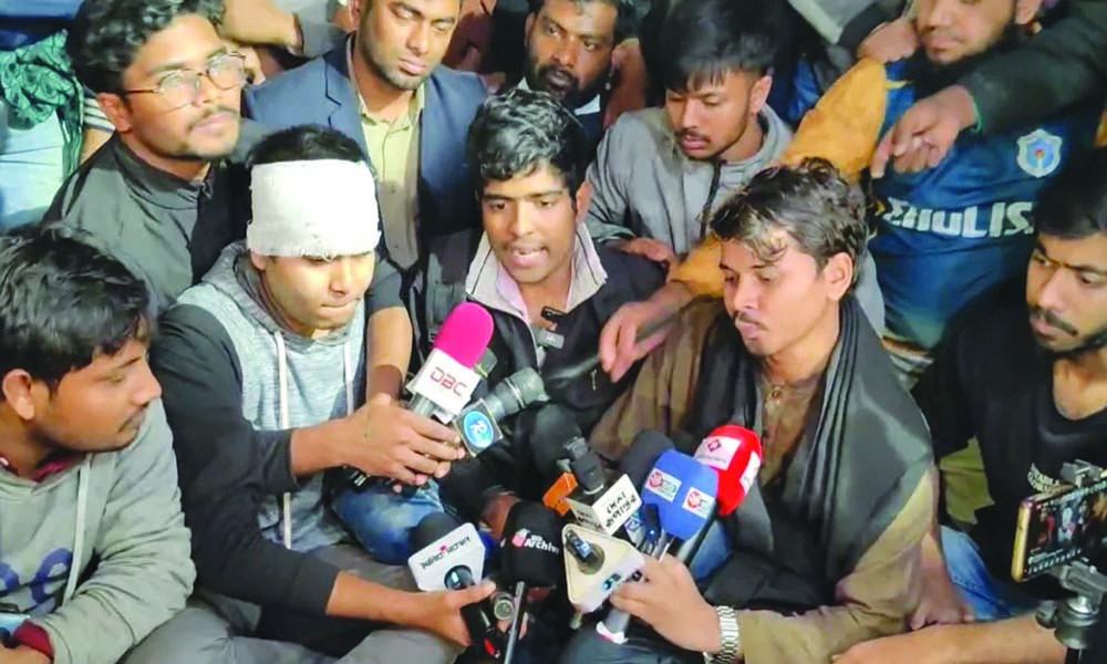 সাত কলেজের শিক্ষার্থীদের ‘ঢাকা অবরোধের’ ঘোষণা