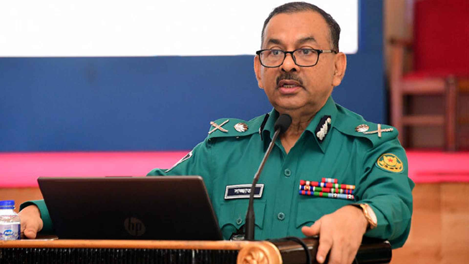 পুলিশ না থাকলে শিক্ষার্থীদের সংঘর্ষ রক্তক্ষয়ী হতো: ডিএমপি কমিশনার