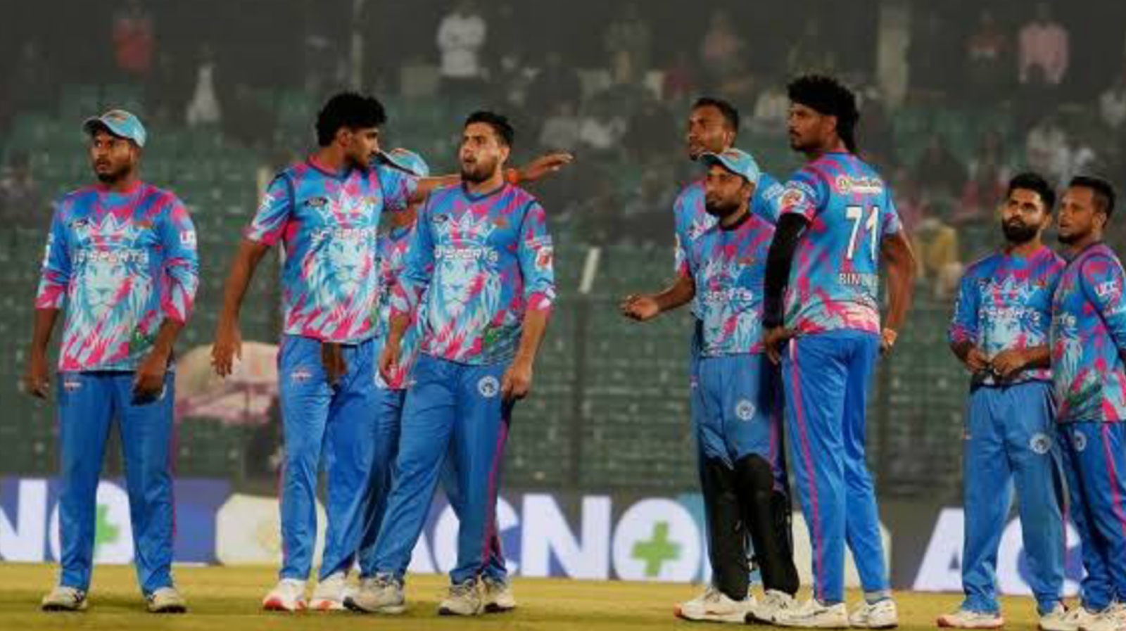 শ্বাসরুদ্ধকর ম্যাচে খুলনাকে হারিয়ে ফাইনালে চিটাগাং  
