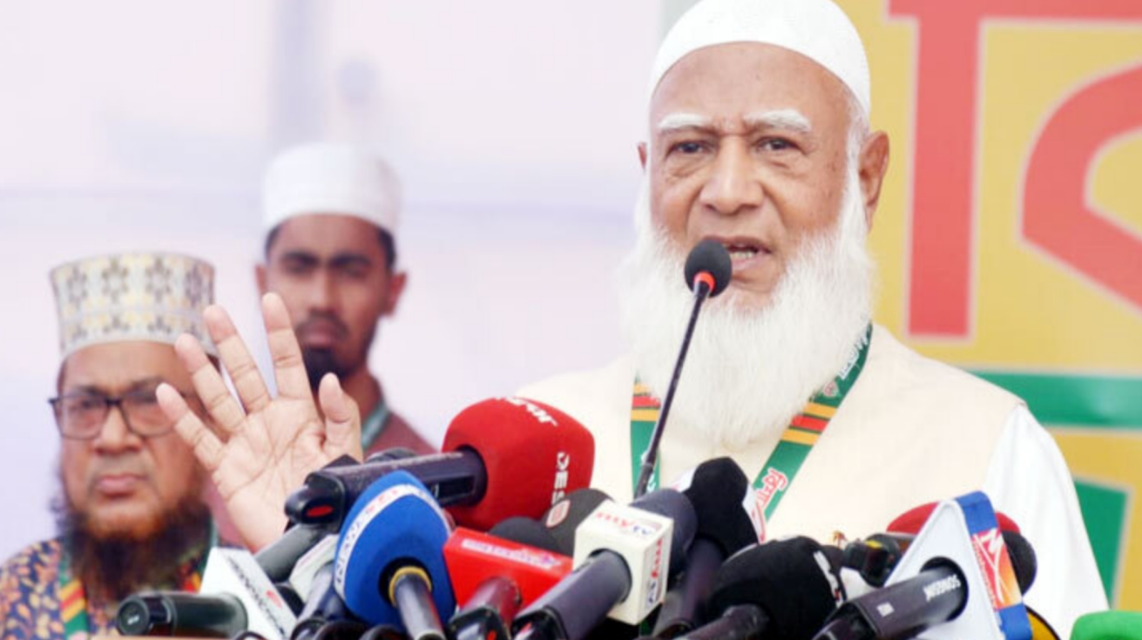 নারায়ণগঞ্জকে সন্ত্রাসের রাজধানী বানিয়েছিল, সেই গডফাদার কোথায় : জামায়াত আমির 