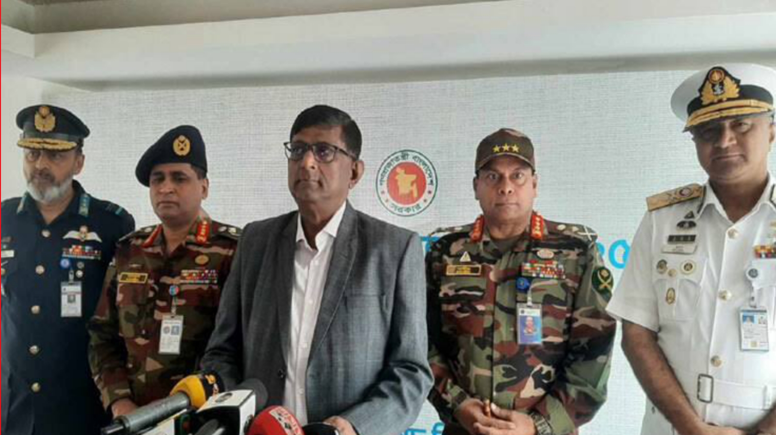 লুট হওয়া ১৪০০ অস্ত্র এখনও উদ্ধার হয়নি: আব্দুল হাফিজ