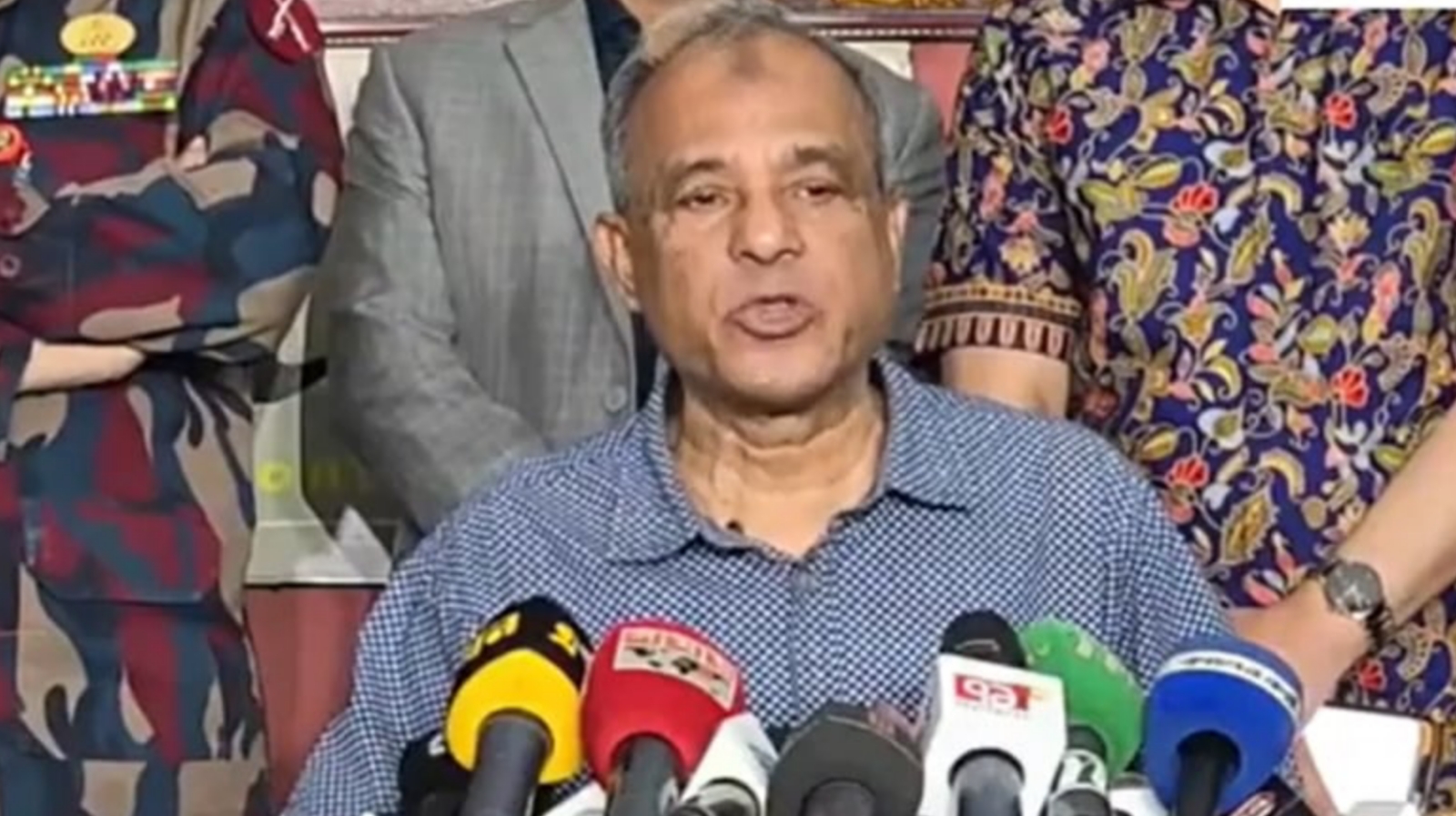 পদত্যাগের দাবির বিষয়ে যা বললেন স্বরাষ্ট্র উপদেষ্টা