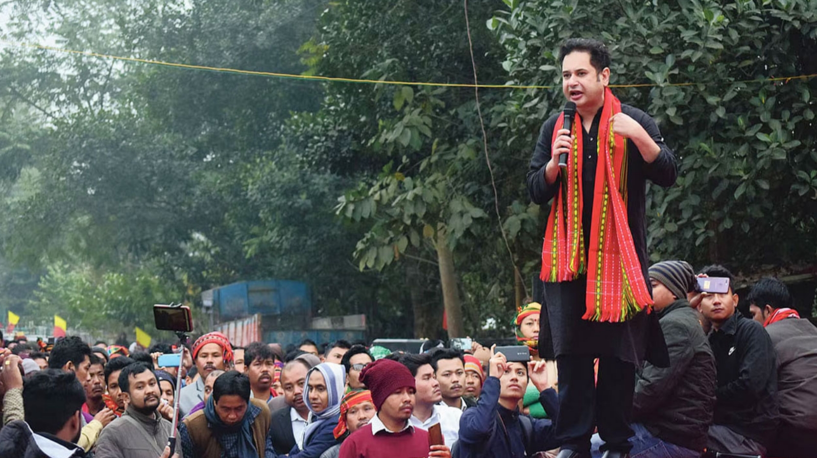 বাংলাদেশকে ভেঙে ফেলার হুমকি ভারতীয় নেতার
