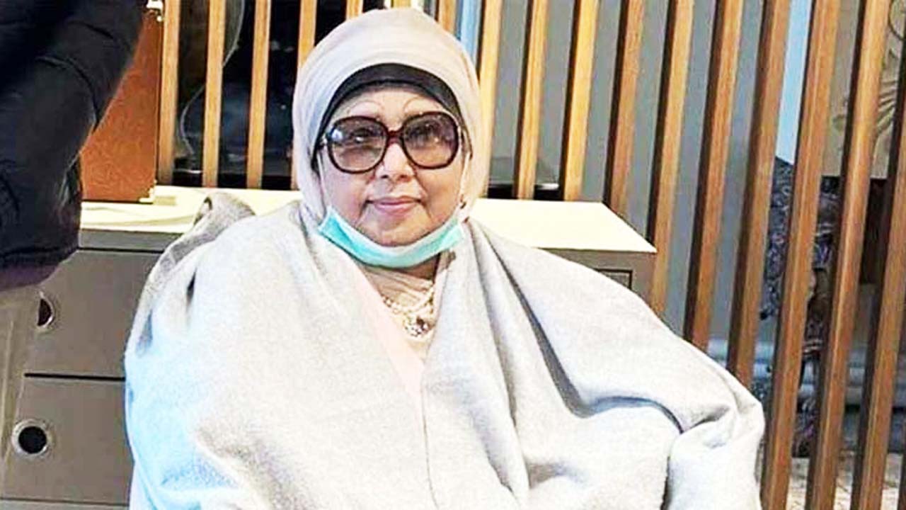 ৬ মে দেশে ফিরছেন খালেদা জিয়া