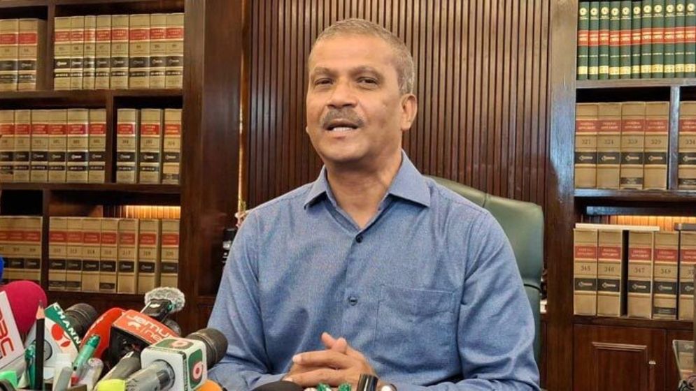 সরকারি চাকরি অধ্যাদেশ অবশ্যই পুনর্বিবেচনার সুযোগ আছে: আইন উপদেষ্টা