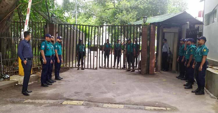 শেখ হাসিনার বিরুদ্ধে প্রথম সাক্ষ্যগ্রহণ, ট্রাইব্যুনালে নিরাপত্তা