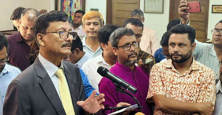 পাকিস্তানের সঙ্গে সম্পর্ক ইচ্ছাকৃতভাবে পিছিয়ে রাখা হয়েছিল : পররাষ্ট্র উপদেষ্টা
