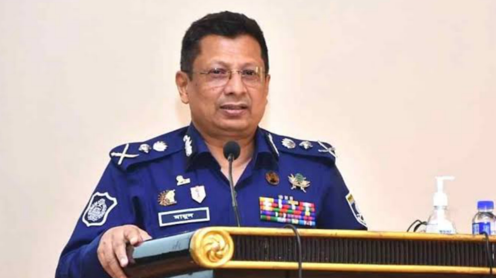দুর্নীতিতে অভিযুক্তের দেশত্যাগে নিষেধাজ্ঞার নির্দেশ পেলে ব্যবস্থা : আইজিপি 