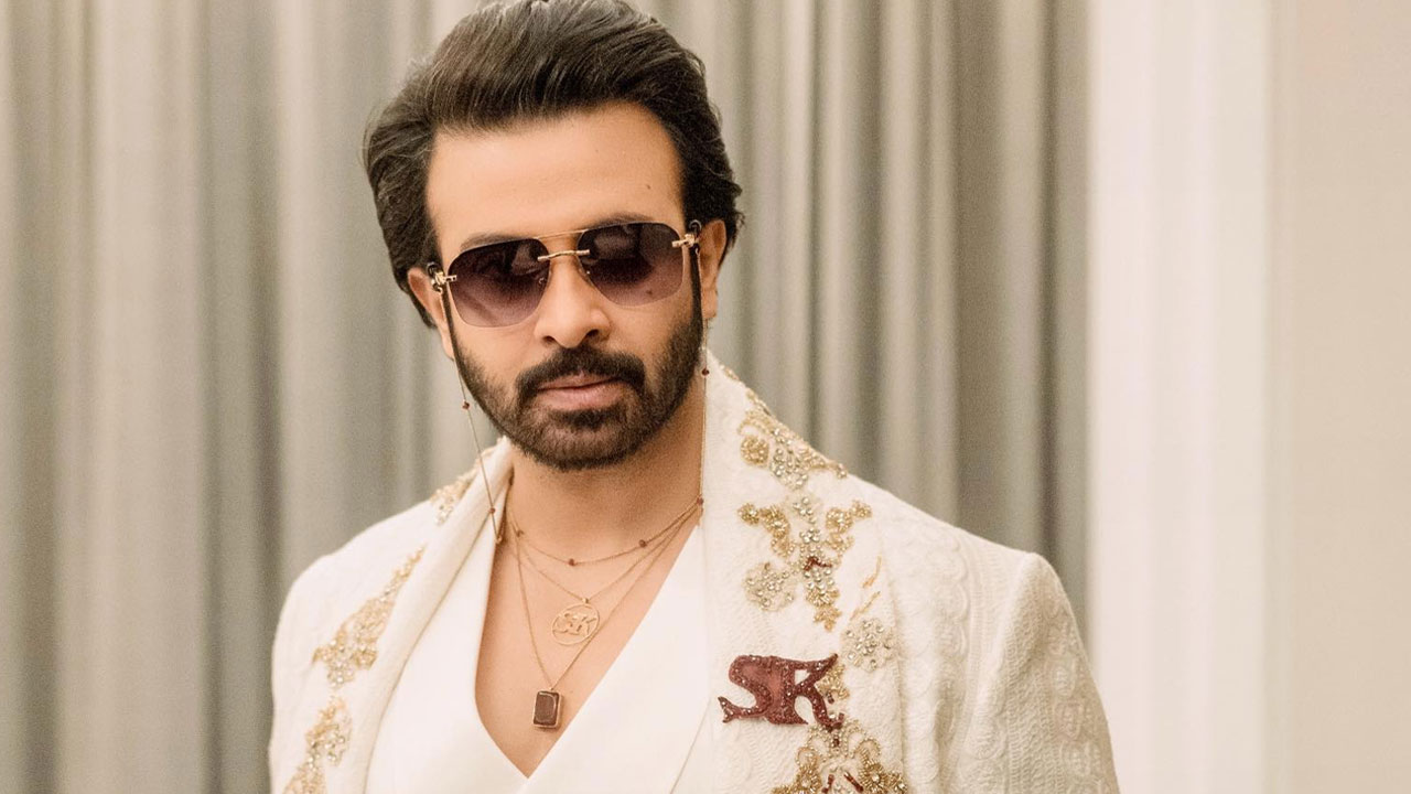 নতুন লুকে এসে শাকিব লিখলেন— ‘গম্ভীর নীরবতাই বেশি জোরালো শোনায়