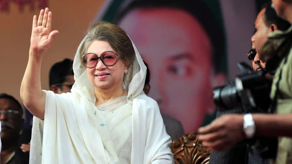 যে তিন মেয়াদে প্রধানমন্ত্রী ছিলেন খালেদা জিয়া