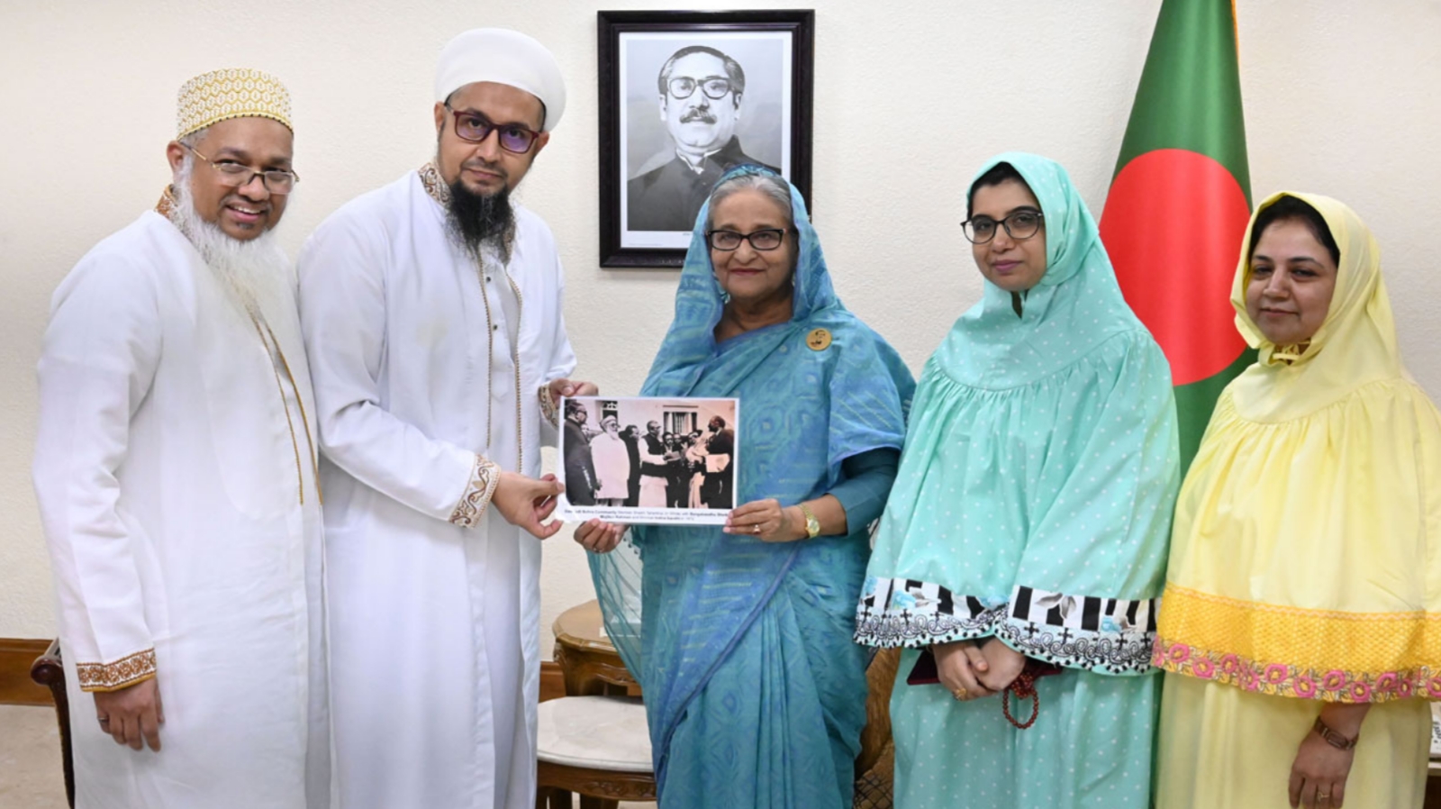 প্রধানমন্ত্রীর সঙ্গে বোহরা সম্প্রদায়ের প্রতিনিধিদলের সাক্ষাৎ