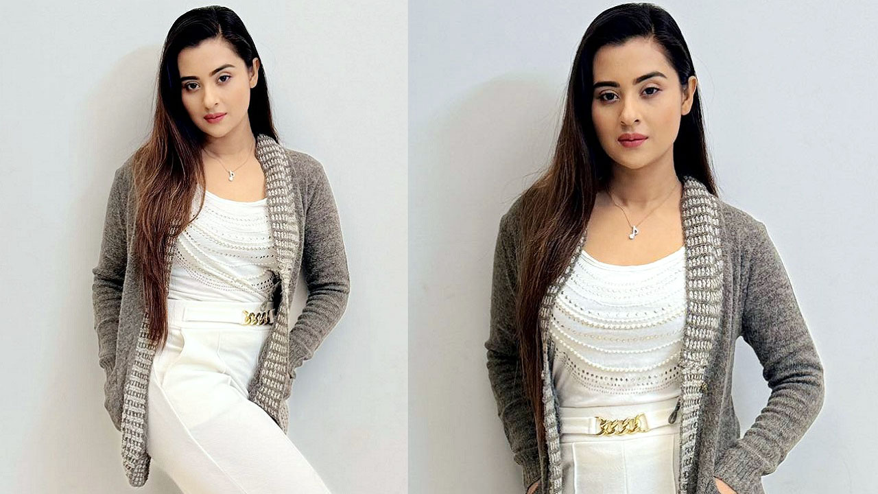 স্পর্শকাতর বিষয়ে কথা বলা ঠিক না : বুবলী 