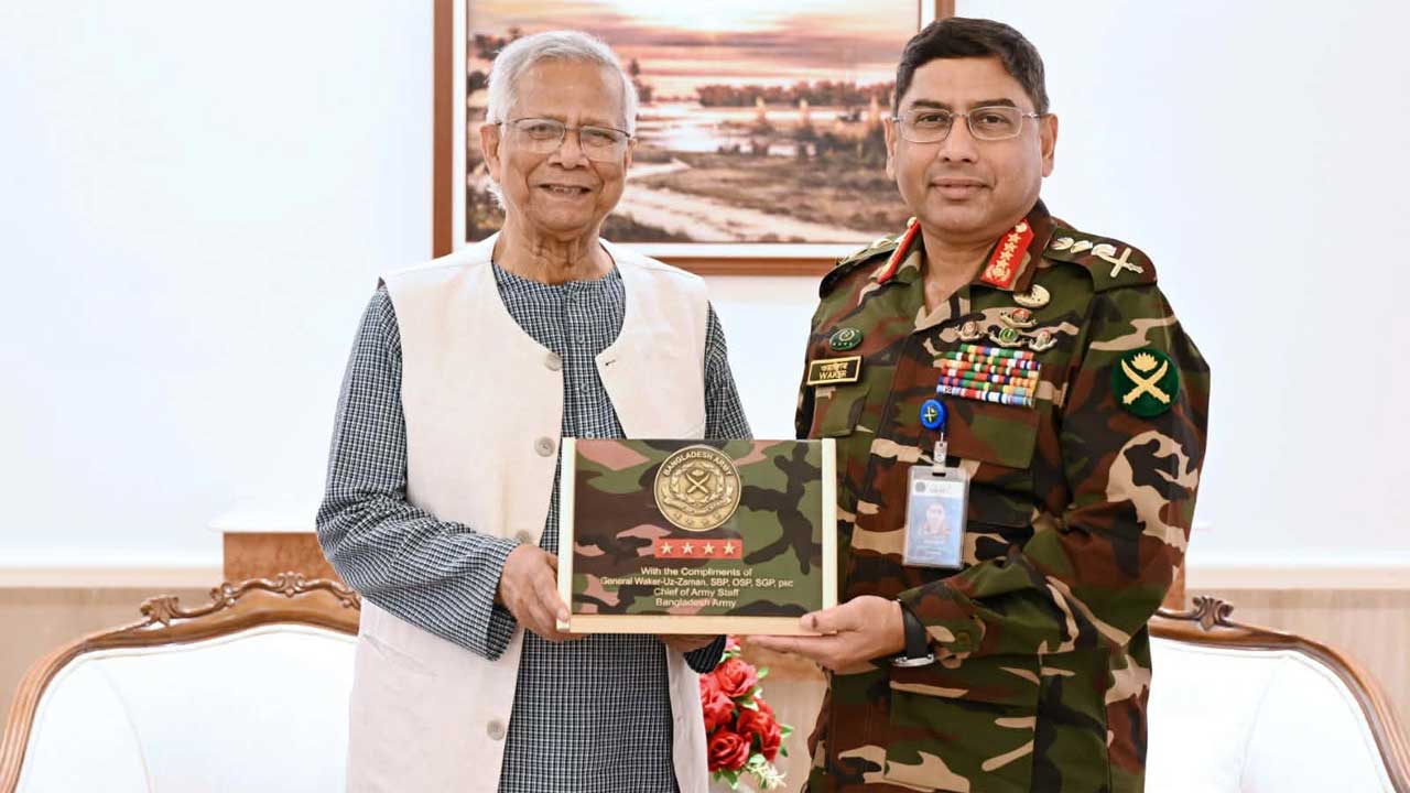 প্রধান উপদেষ্টার সঙ্গে সেনাপ্রধানের বিদায়ী সাক্ষাৎ