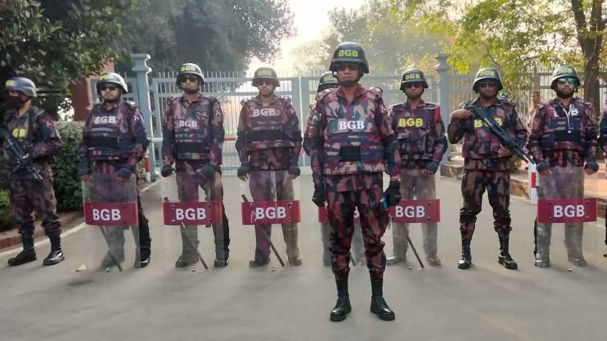 সংসদ ভবন এলাকায় ১২ প্লাটুন বিজিবি মোতায়েন