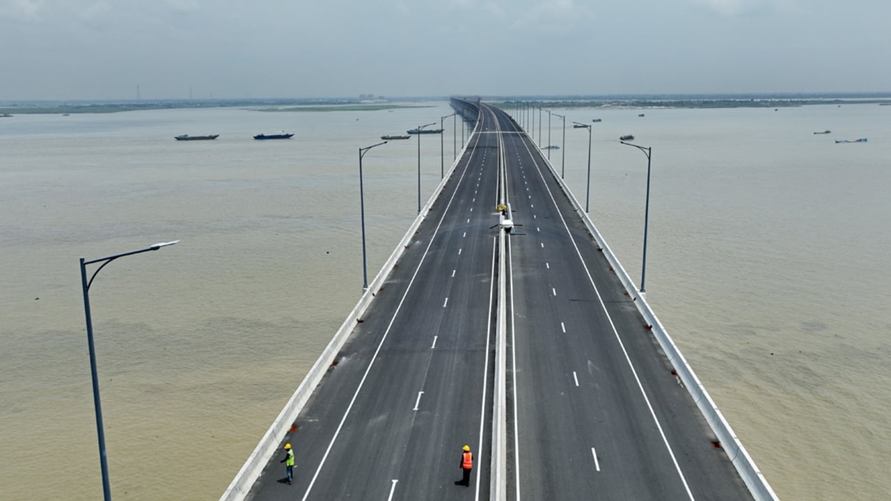 পদ্মা ও যমুনা সেতুতে টোল আদায়-যানবাহন পারাপারে নতুন রেকর্ড