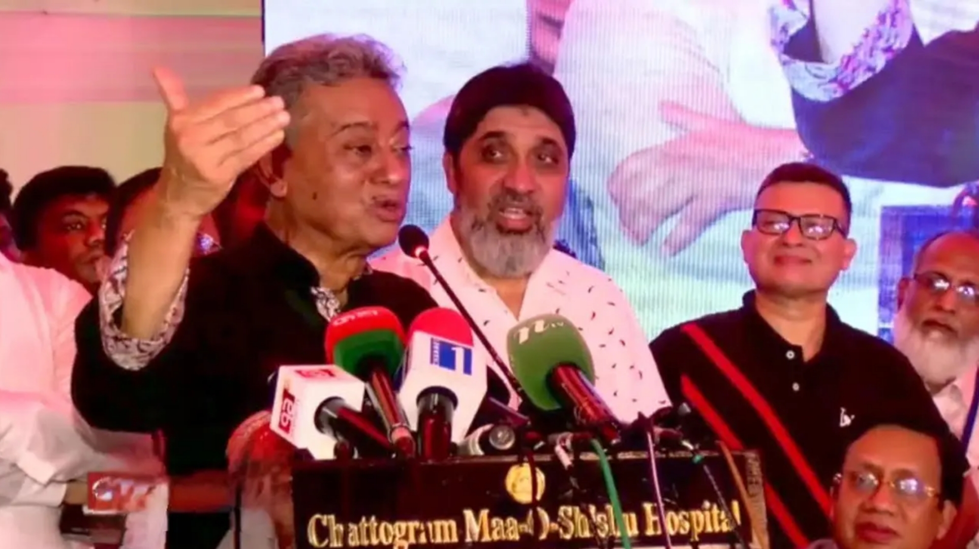 হতদরিদ্রদের চিকিৎসায় বেসরকারি হাসপাতালের সঙ্গে সমন্বয় করবে সরকার