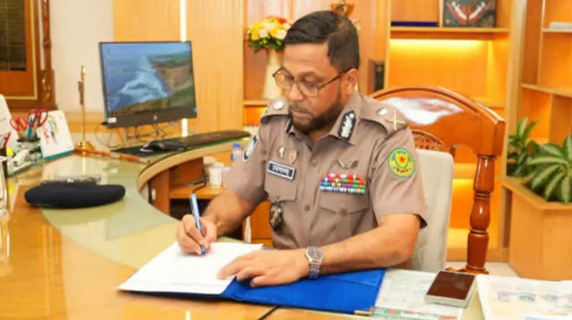 নতুন ডিএমপি কমিশনার হিসেবে দায়িত্ব গ্রহণ করলেন মোসলেহ উদ্দিন